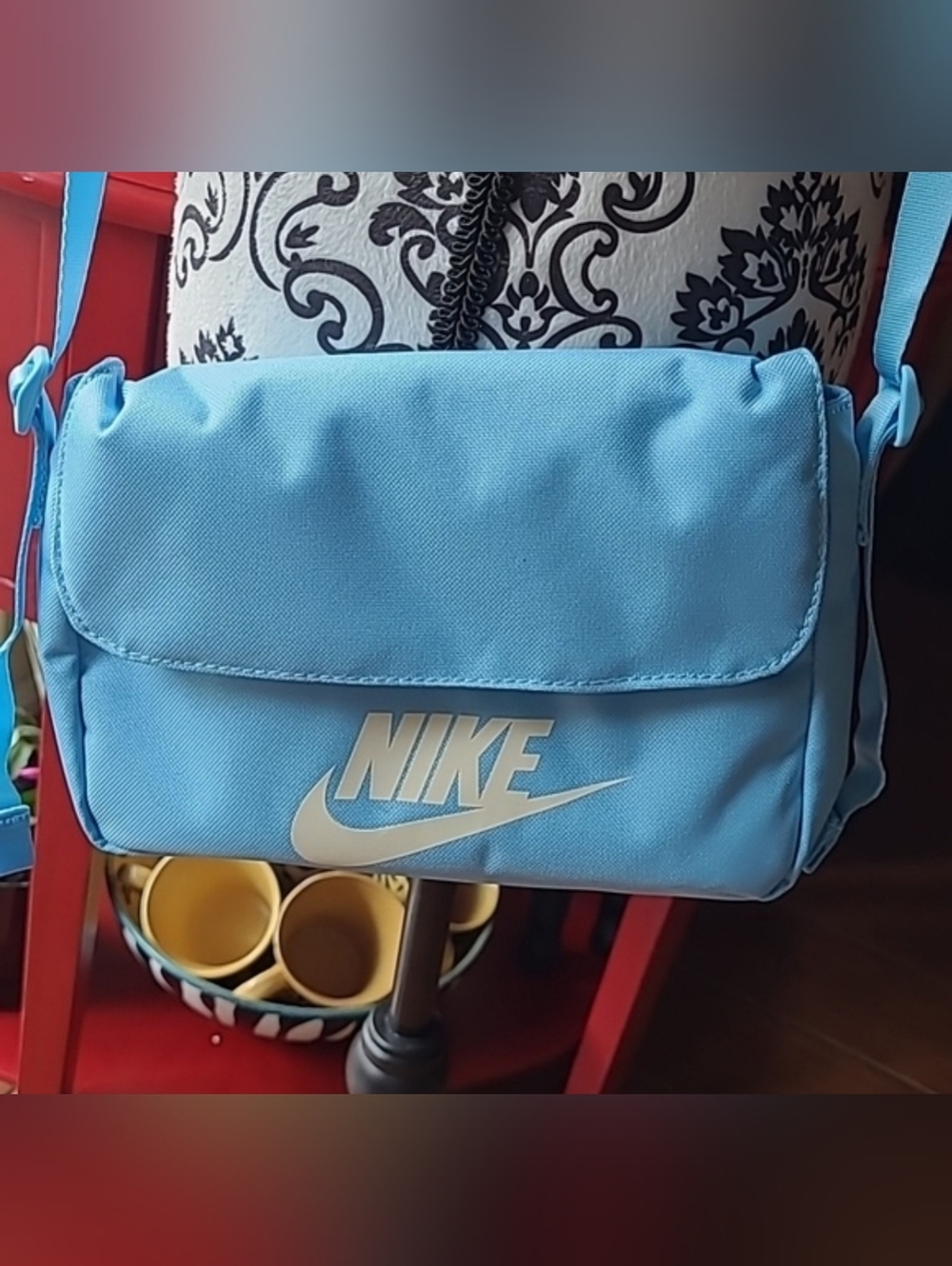 Nike Futura Crossbody Bag